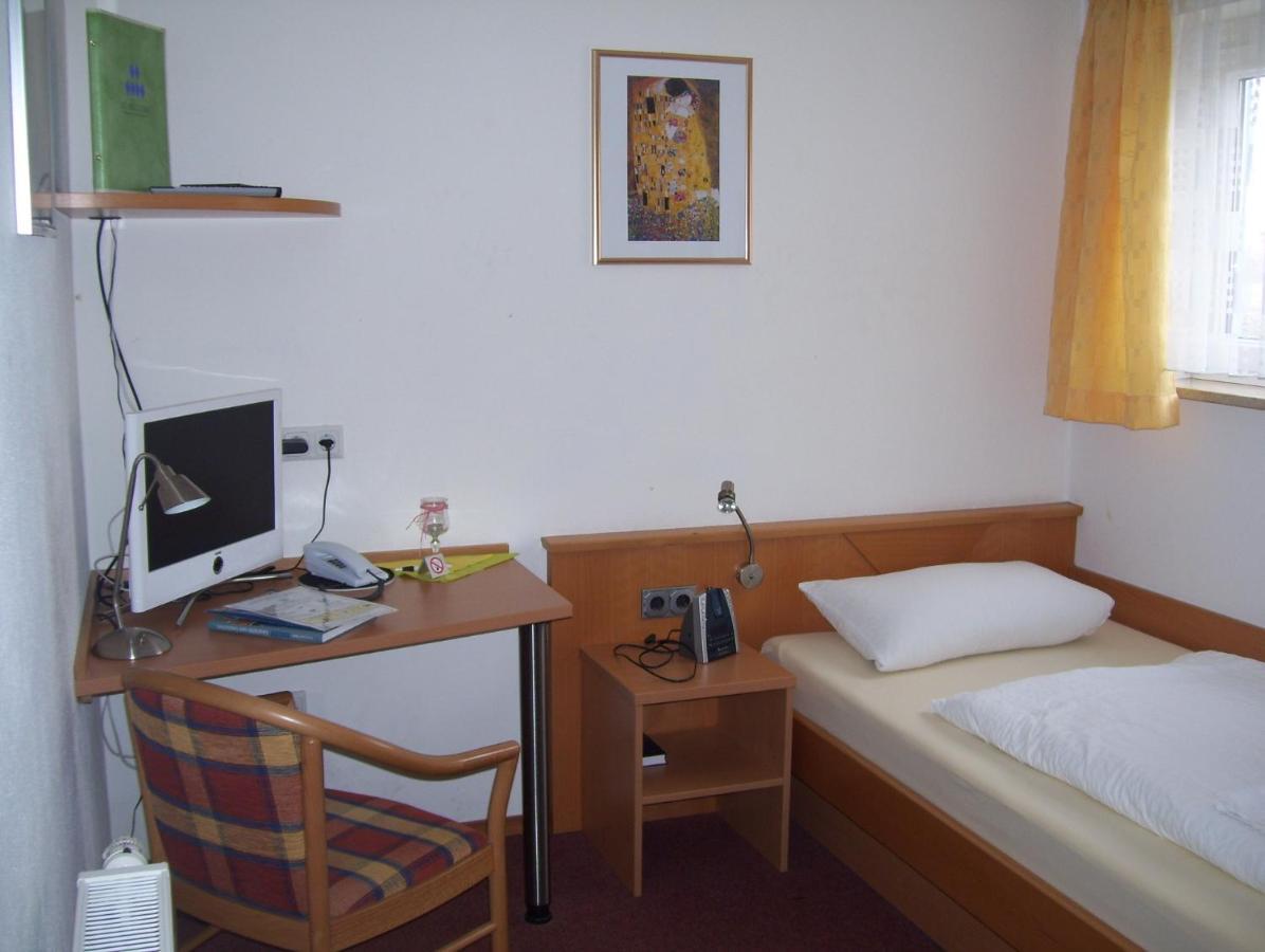 Zu Muellers Winkelhausen Hotel Langenmosen Kültér fotó