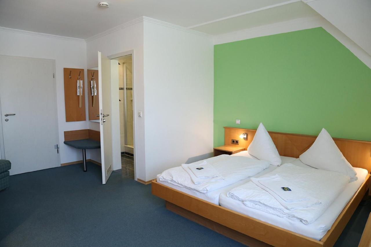 Zu Muellers Winkelhausen Hotel Langenmosen Kültér fotó